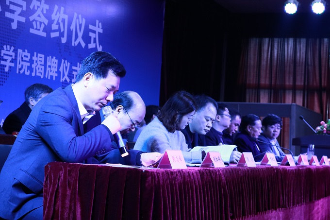 图片6a.jpg 图片6a.jpg