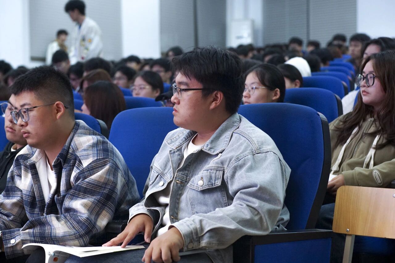 微信图片_2025-11-17_153850_244.jpg