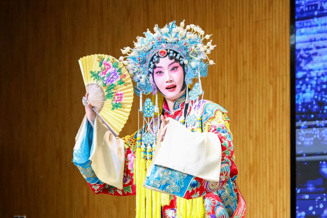 微信图片_2025-11-21_084244_196.jpg